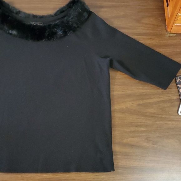 LANE BRYANT Black Sweater w/ Rabbit Fur Collar SIZE‎ 18/20 - Picture 3 of 9